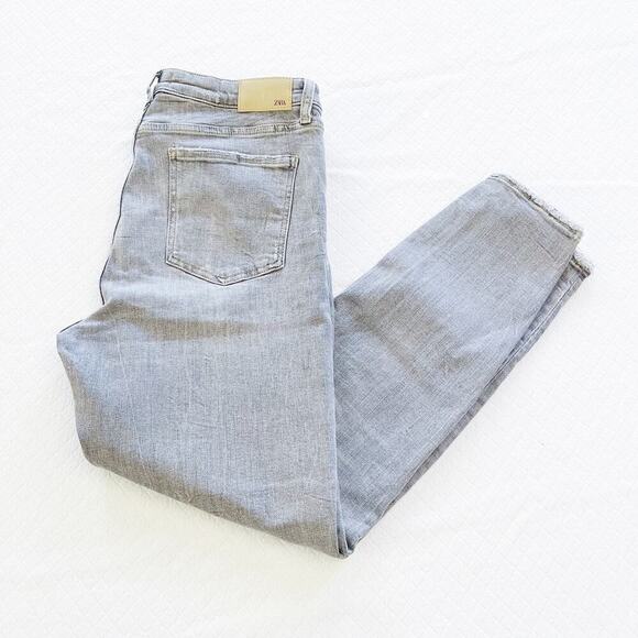 Zara Grey Wash Skinny Denim Jeans Distressed Hem SZ14 - Picture 8 of 9